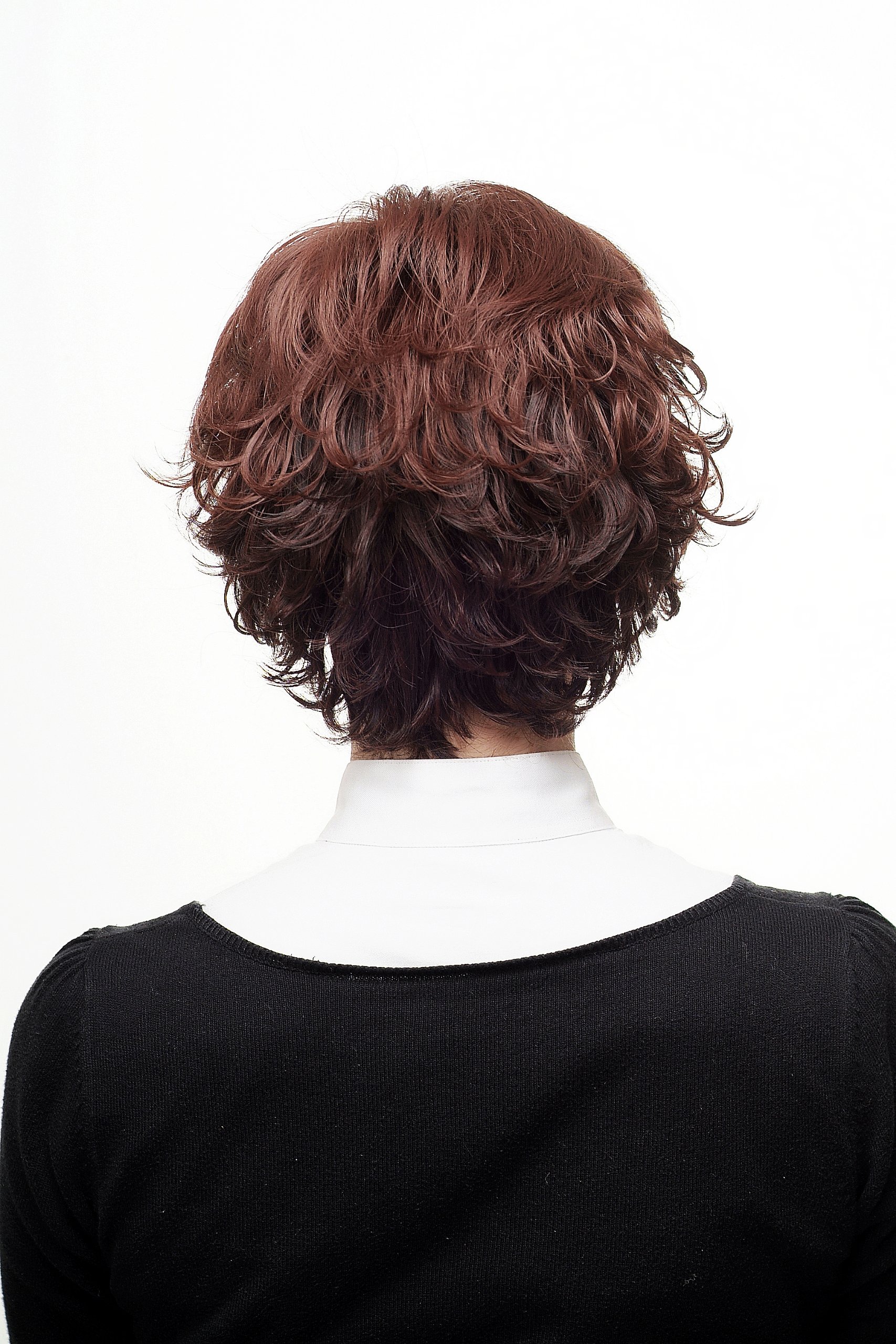 wig-me-up-h8020-2t33h30-33-per-cke-kurz-toupiert-braun-3-nuancen-25-cm image 3