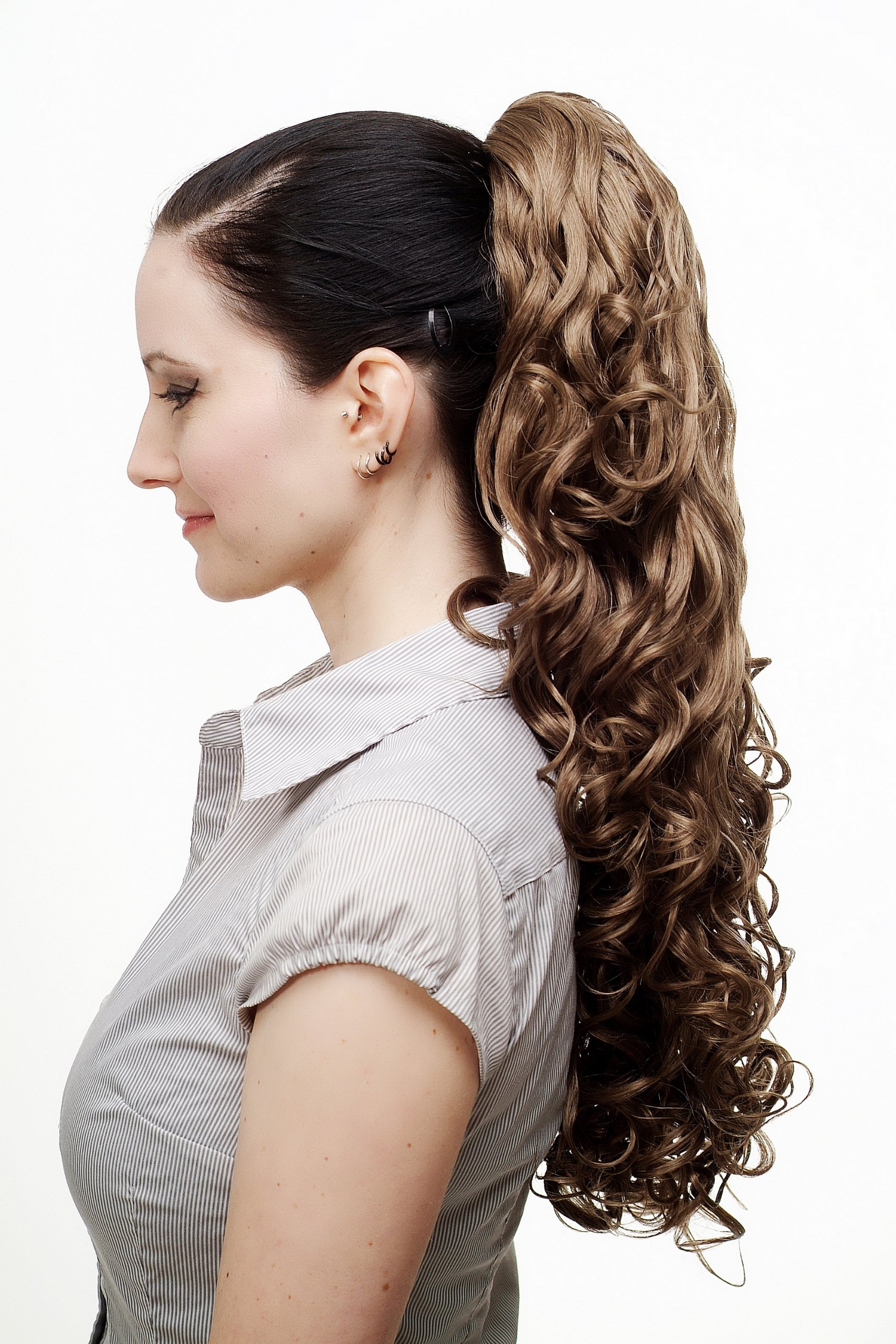 wig-me-up-n310-14-pferdeschwanz-haarteil-lockig-60-cm-dunkles-aschblond image 2