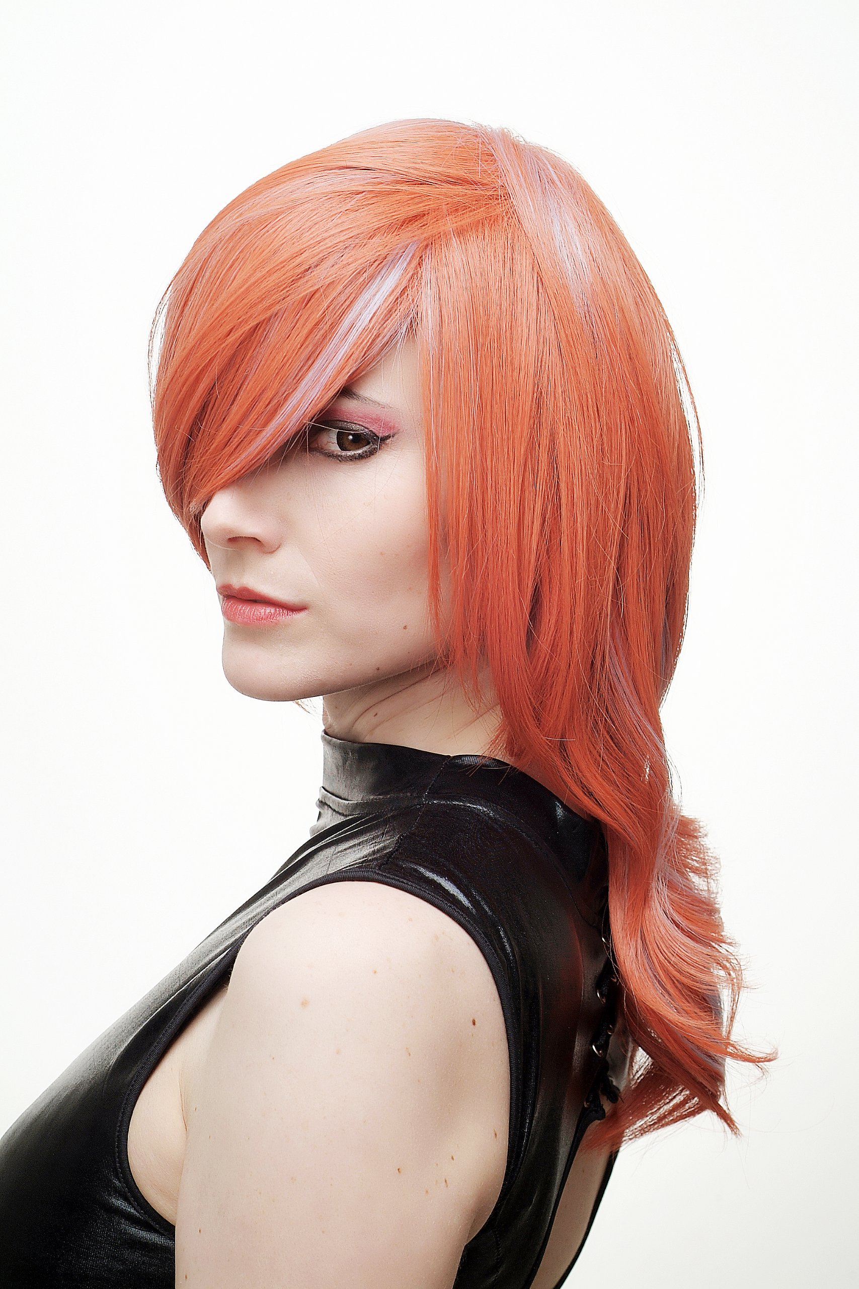 wig-me-up-h9001-t23-3-t4020-per-cke-schulterlang-rot-mit-cyan-str-hnen-50-cm image 3