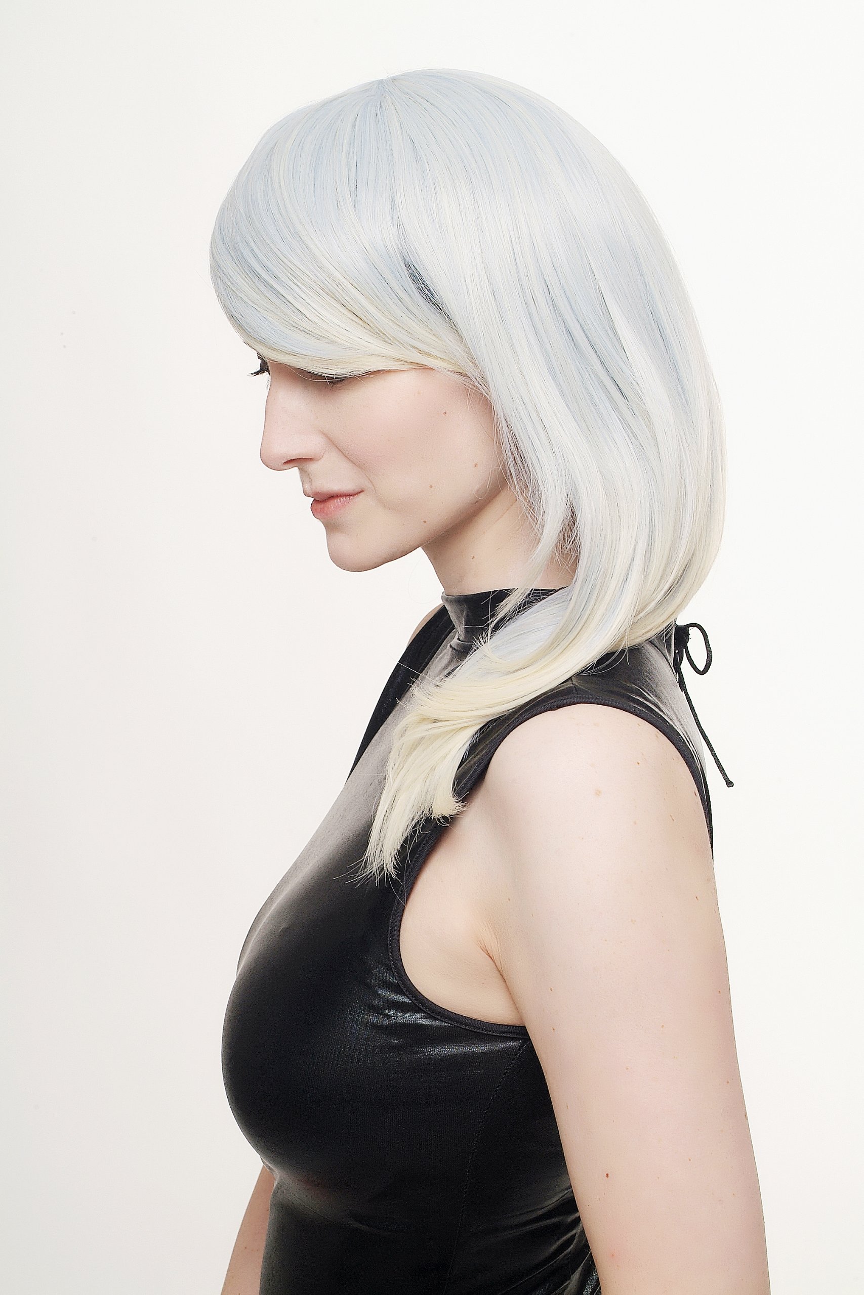 wig-me-up-cosplay-per-cke-lang-glatt-cyan-platinblond-sa071-t4020-t613 image 4