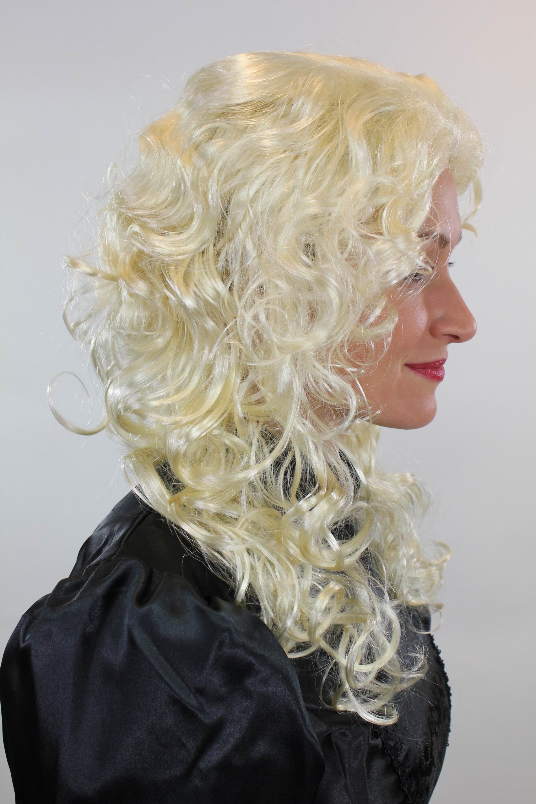 wig-me-up-3014-p88-engel-per-cke-blond-hellblond-55-cm-lockig image 5