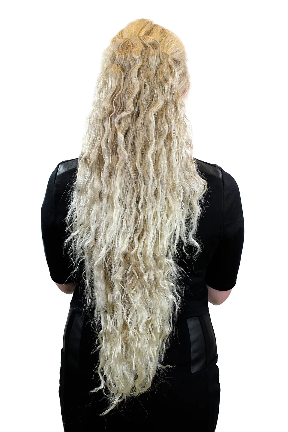 wig-me-up-n838-15bt613-pferdeschwanz-haarteil-75-cm-kinky-locken-dunkelblond-pla image 1