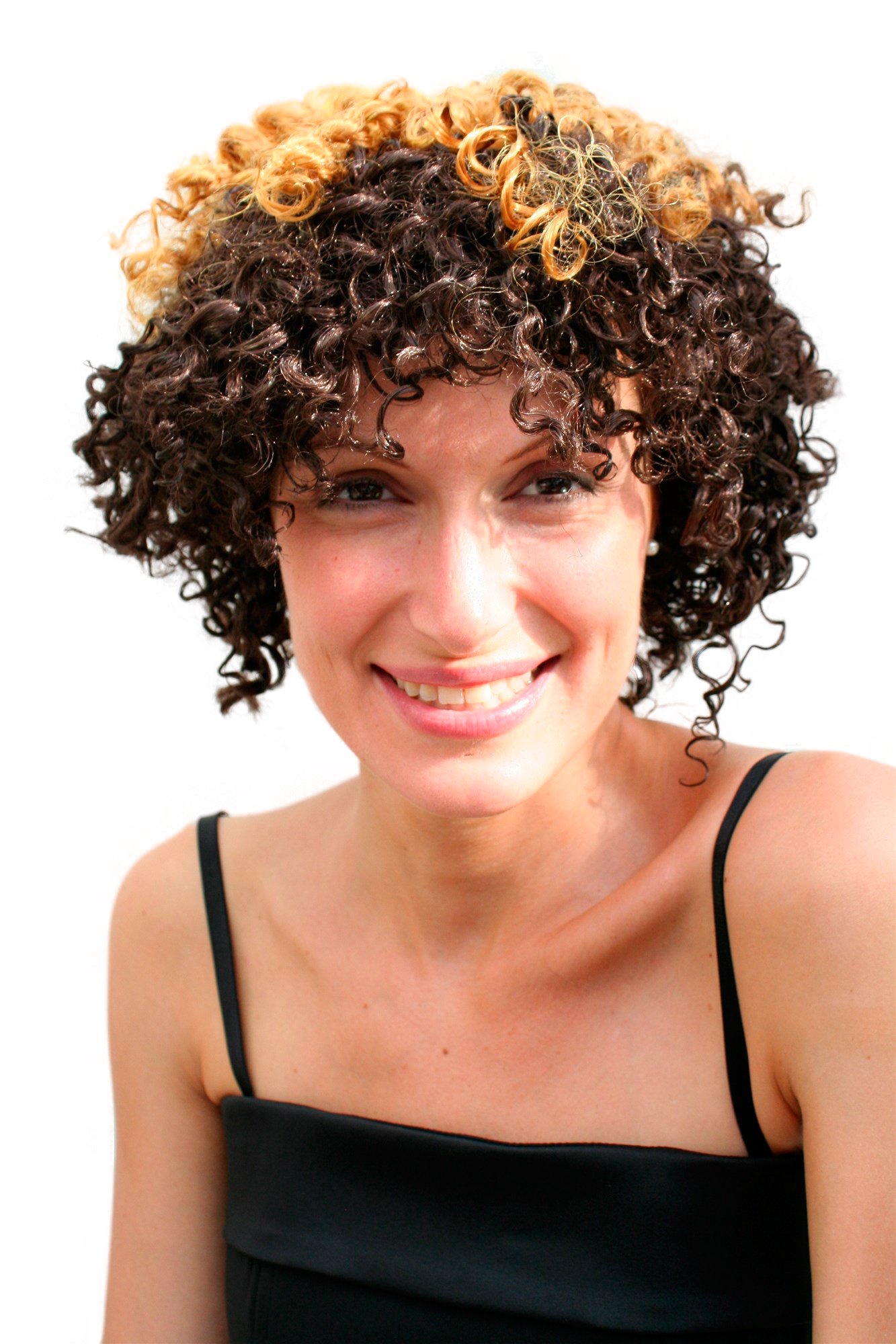 wig-me-up-afro-per-cke-braun-halblang-karibik-afrika-look-p103 image 1