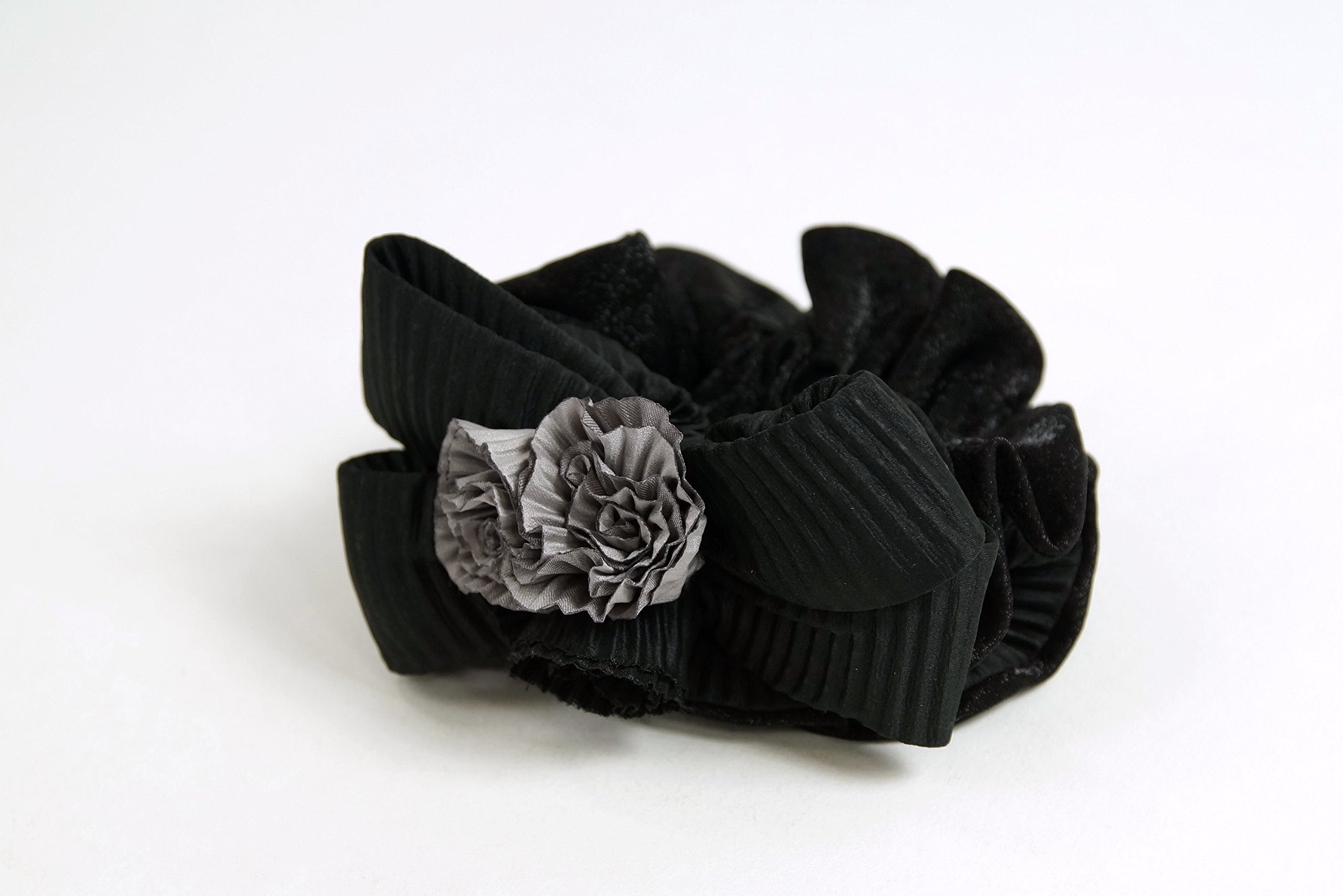 wig-me-up-z028-haarband-scrunchie-haarrosette-schwarz-mit-grauer-rose image 3