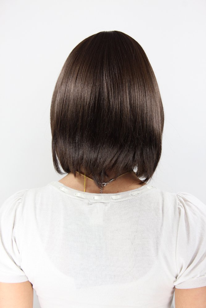 wig-me-up-1215-4-5-bob-per-cke-braun-kurz-glatt-mit-scheitel image 4