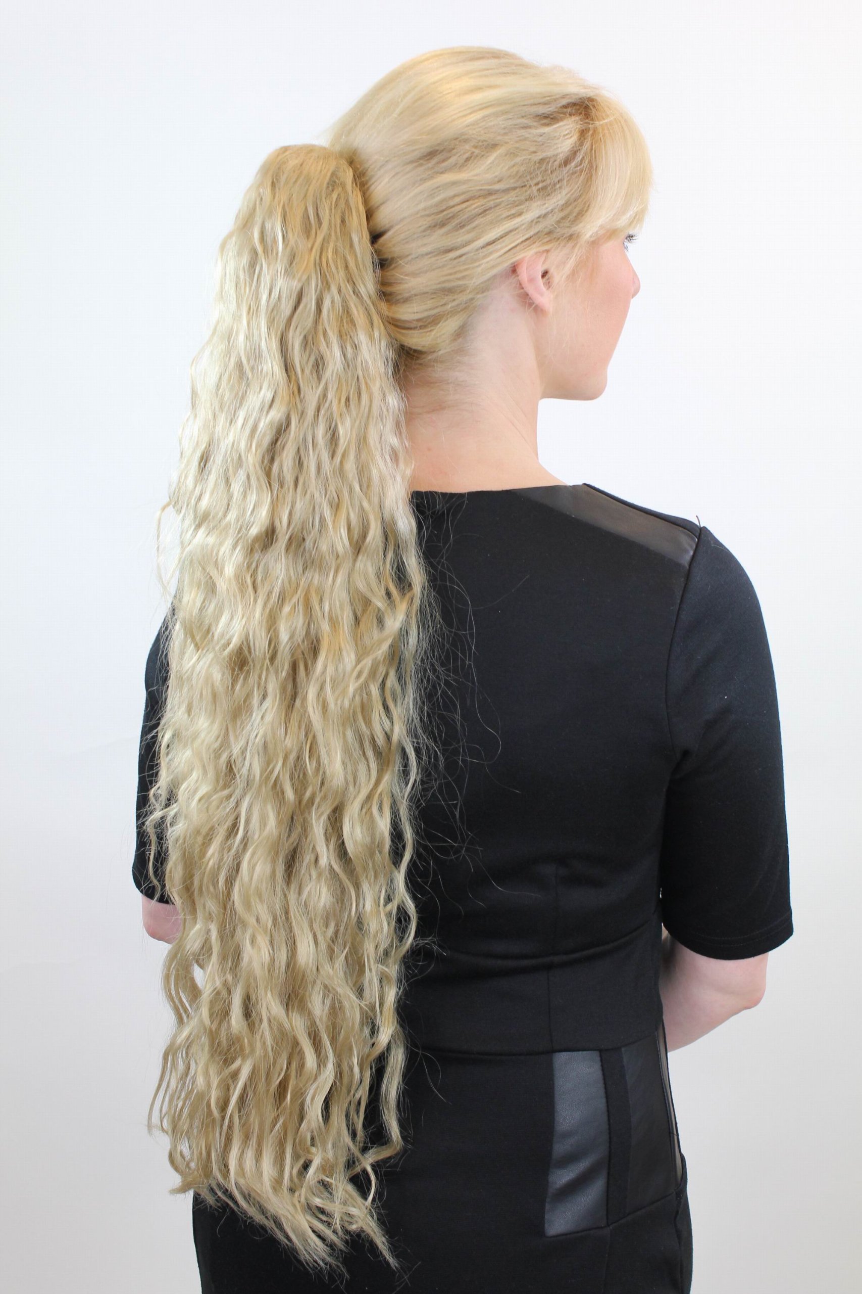 wig-me-up-pferdeschwanz-haarteil-blond-mittelblond-kinky-locken-75-cm-n838-24 image 2