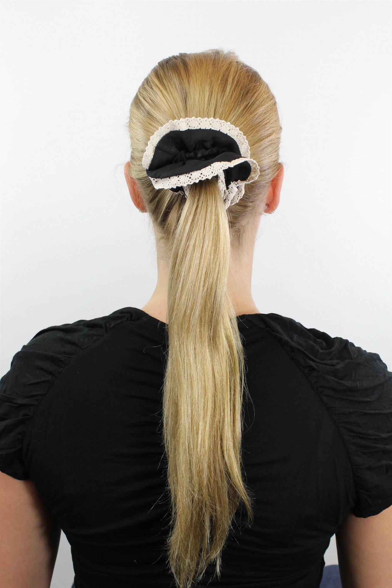 wig-me-up-z012-scrunchy-haarbinder-schwarz-mit-wei-er-spitze image 2