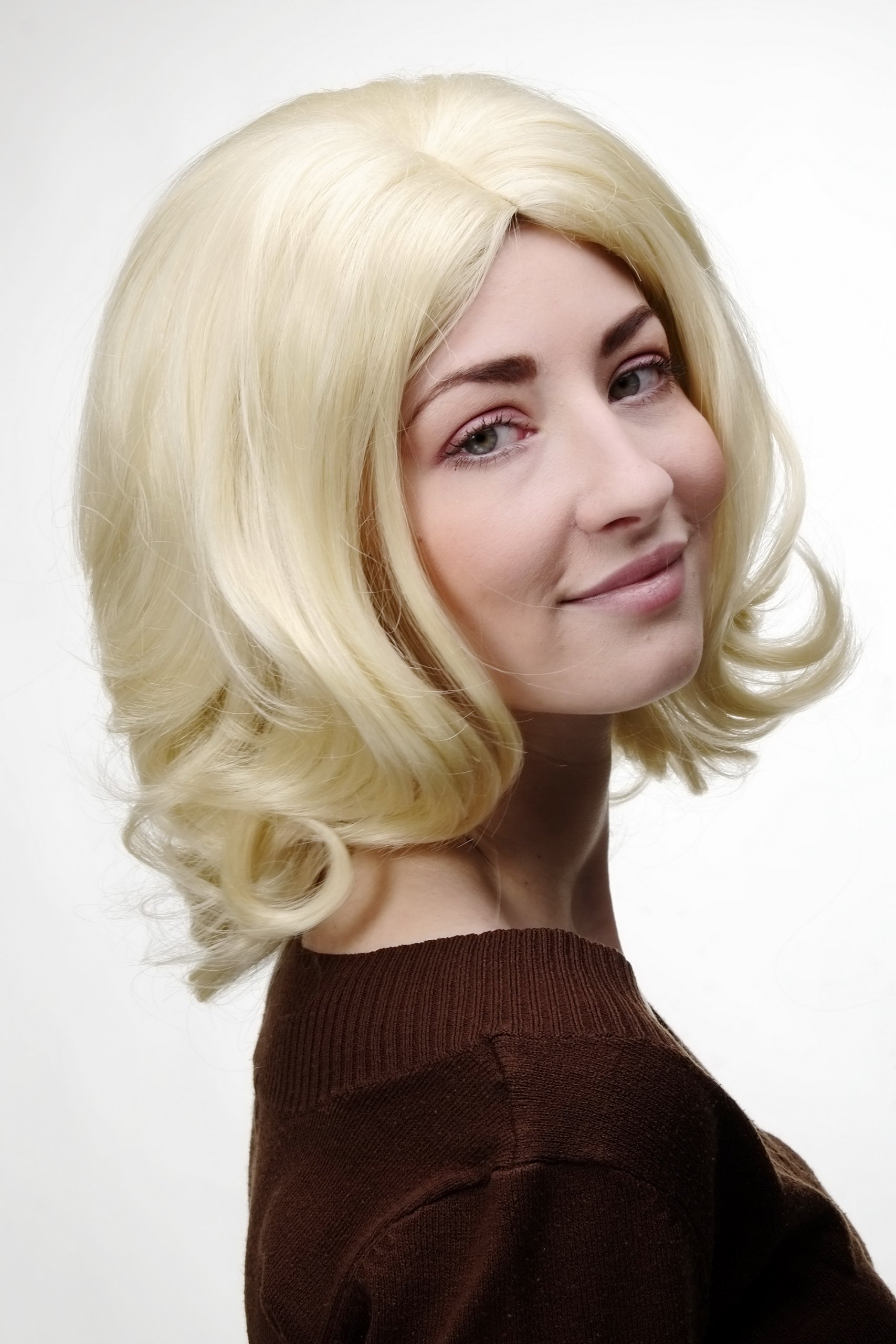 wig-me-up-gfw1644-613-damenper-cke-hellblond-mittelscheitel-35-cm image 3