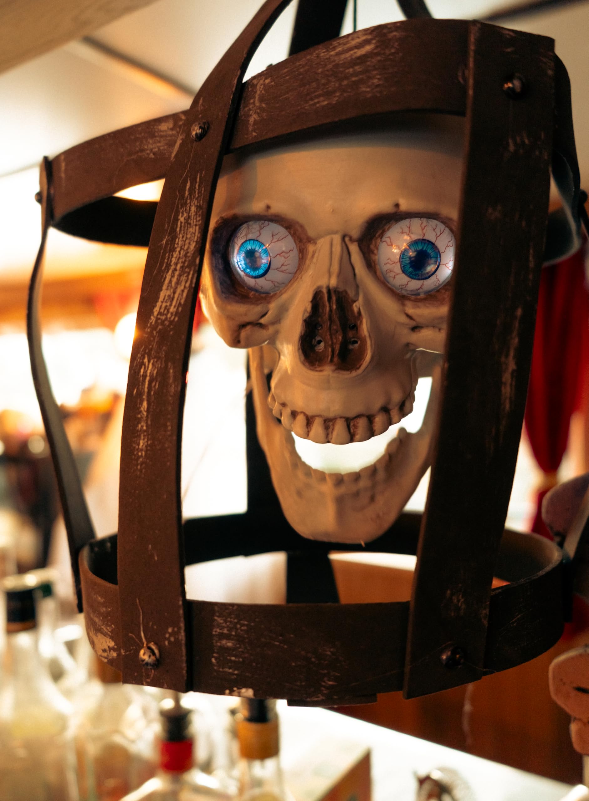 ptit-clown-11436-animierter-totenkopf-im-k-fig-halloween-animatronic-44-cm-mit-s image 3