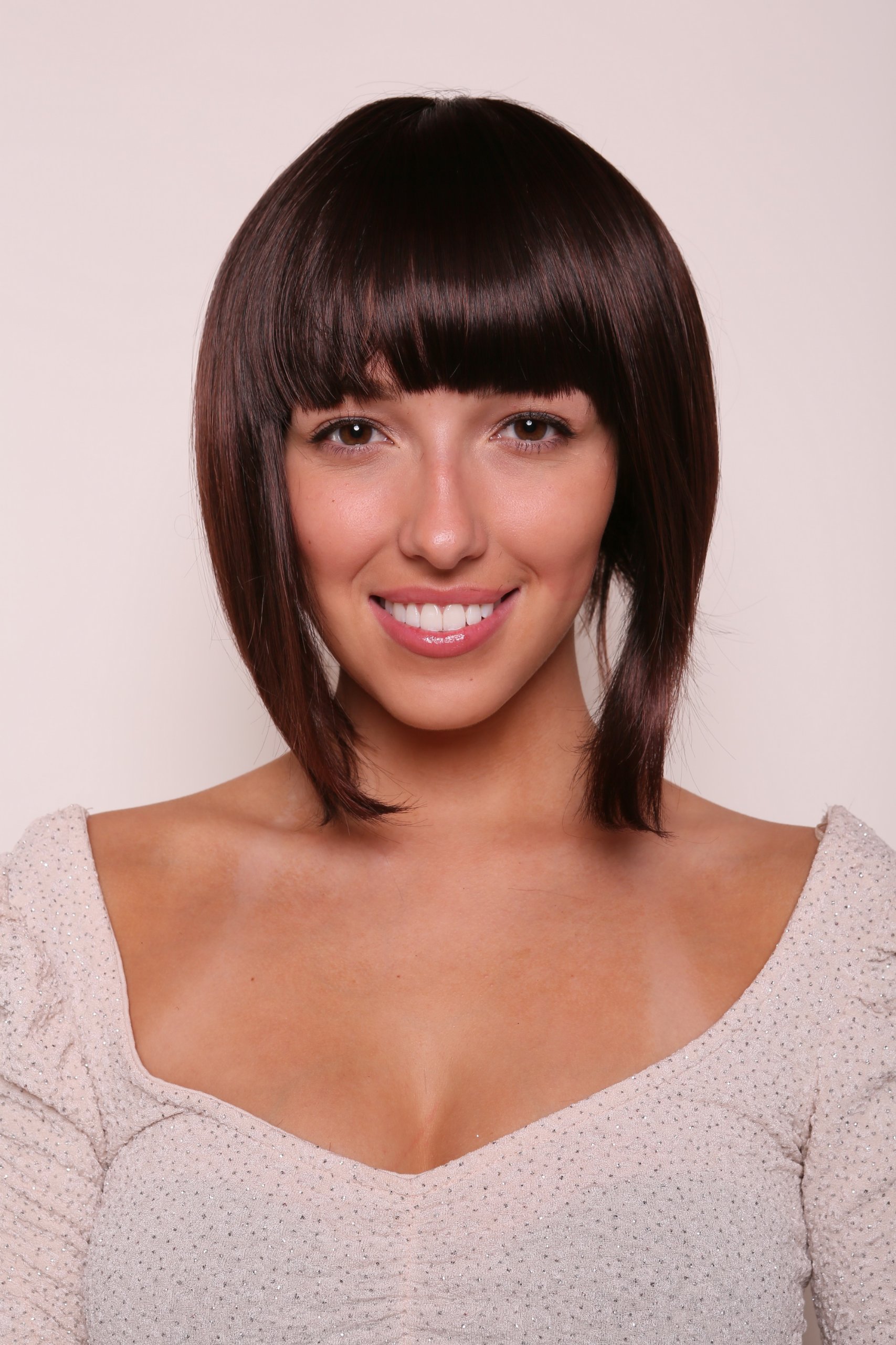 wig-me-up-bob-per-cke-xw306-2t33-kastanienbraun-30-cm-glatt-mit-pony image 6