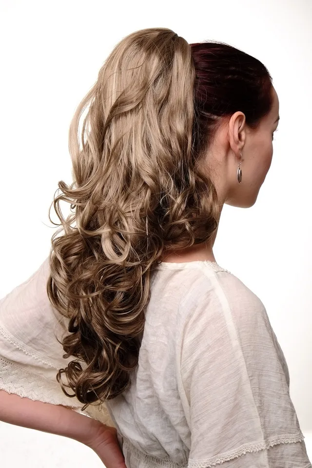 wig-me-up-haarteil-zopf-pferdeschwanz-tyq2169-14-26-hellbraun-blond-wellig-55-cm image 1