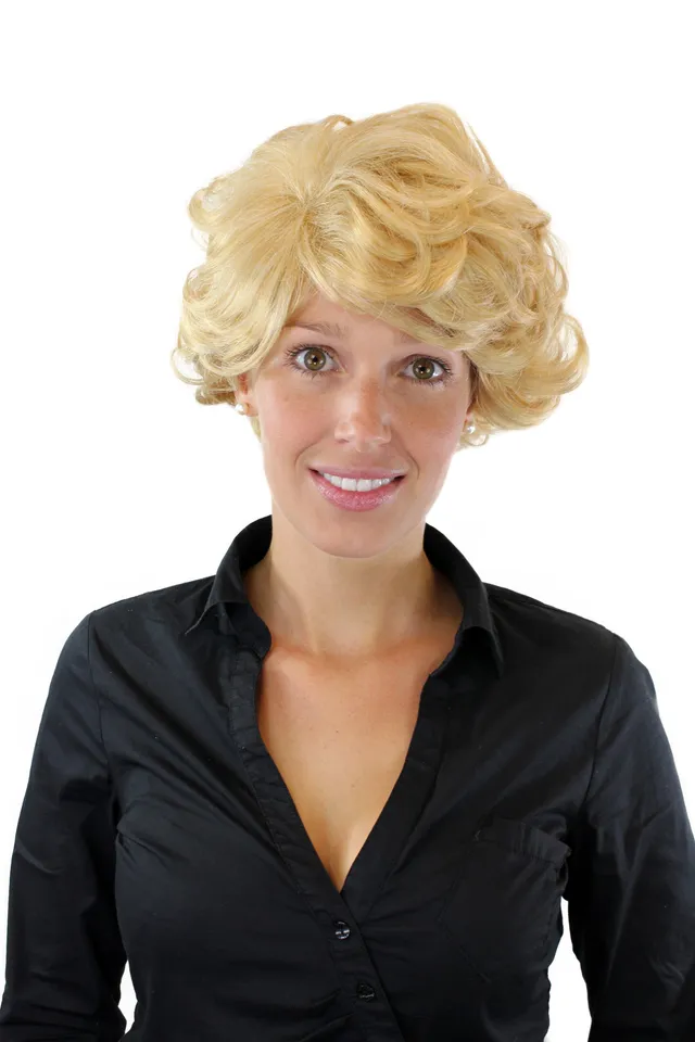 wig-me-up-dw281a-lg26-damenper-cke-locken-kurz-gescheitelt-goldblond-30-cm image 1