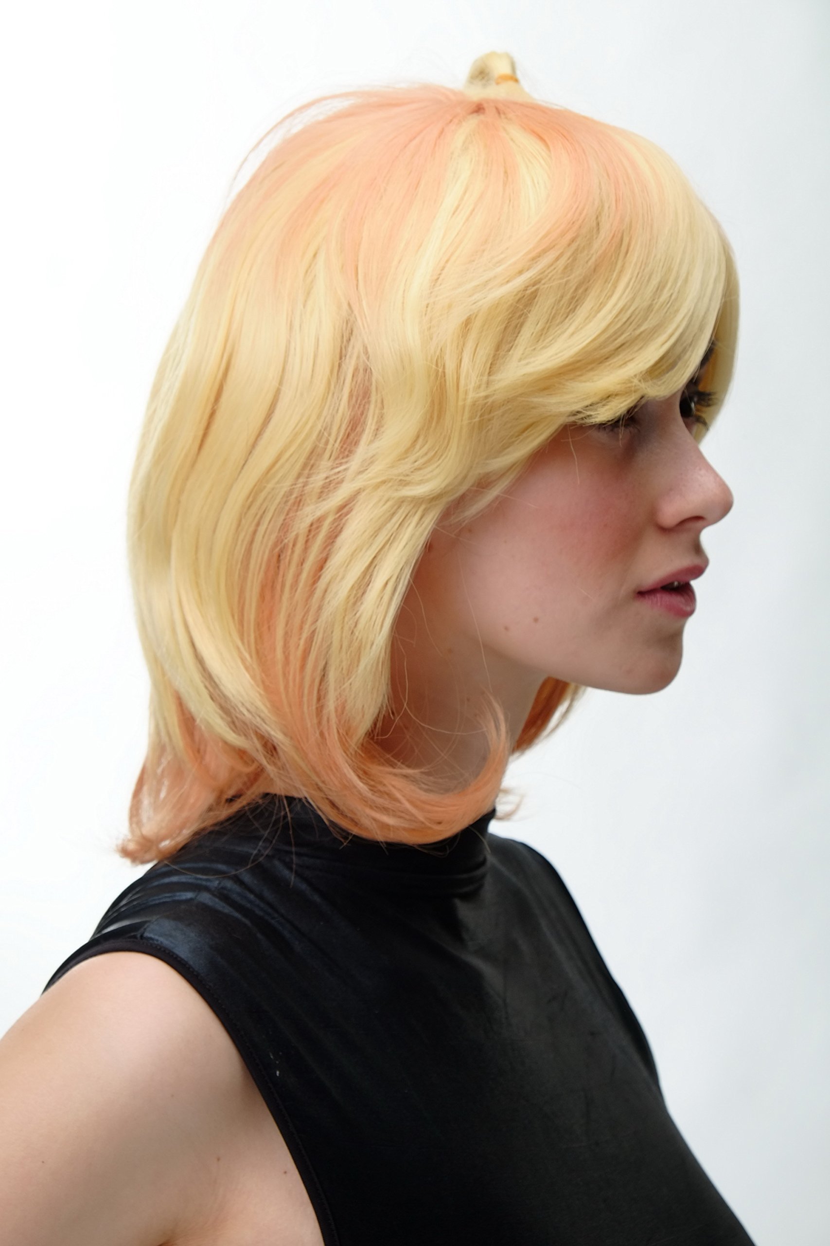 wig-me-up-sa081-t1344-t0848-cosplay-per-cke-halblang-glatt-blond-orange-stietz-3 image 2
