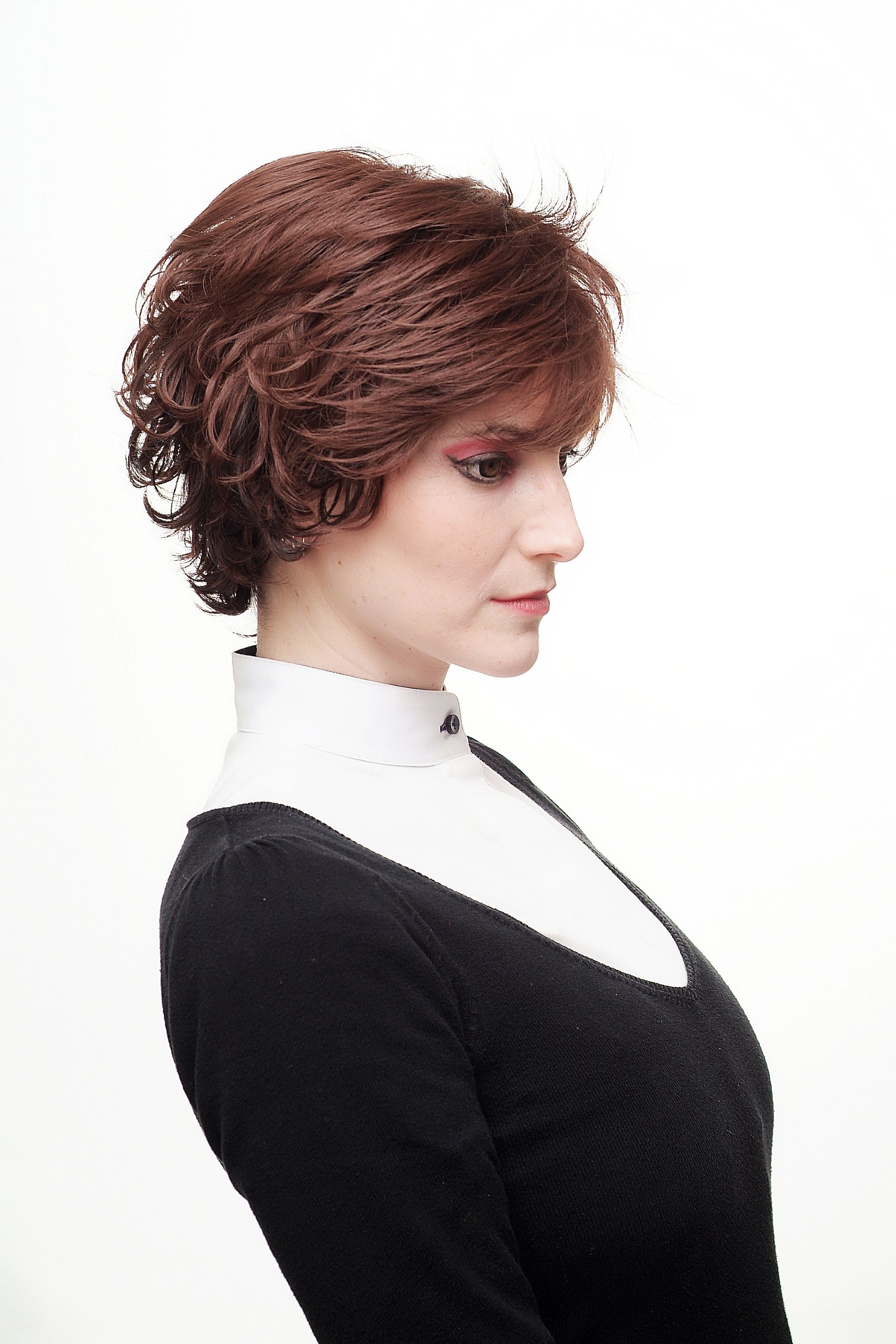 wig-me-up-h8020-2t33h30-33-per-cke-kurz-toupiert-braun-3-nuancen-25-cm image 2